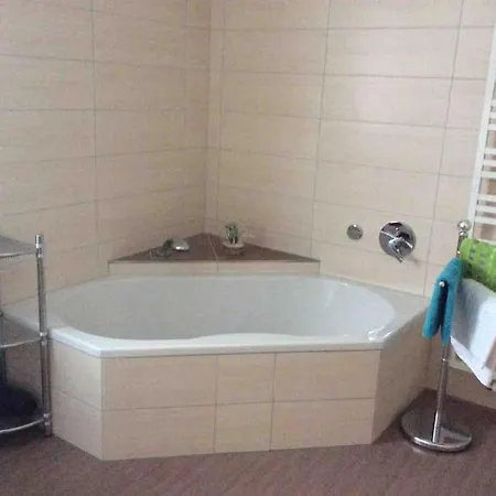 Schoene Am Fusse Der Rhoen. 公寓