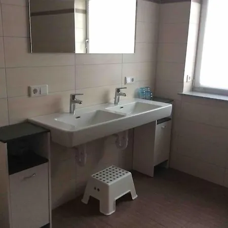 Schoene Am Fusse Der Rhoen. 艾兴策尔