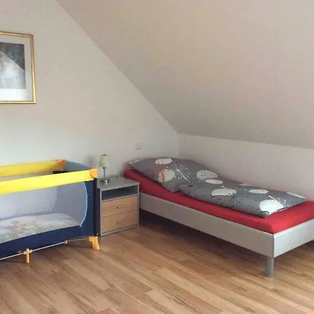 Apartment Schoene Am Fusse Der Rhoen. *