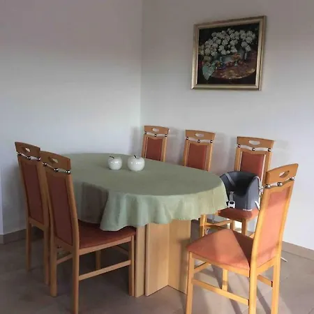 Schoene Am Fusse Der Rhoen. *