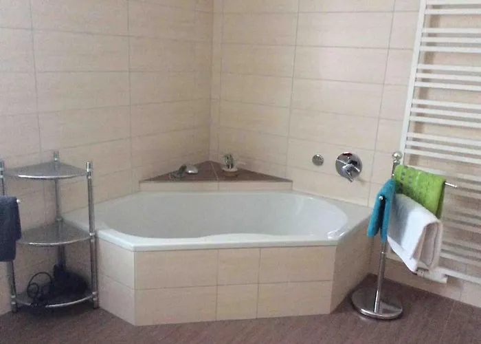 Schoene Am Fusse Der Rhoen. 아파트